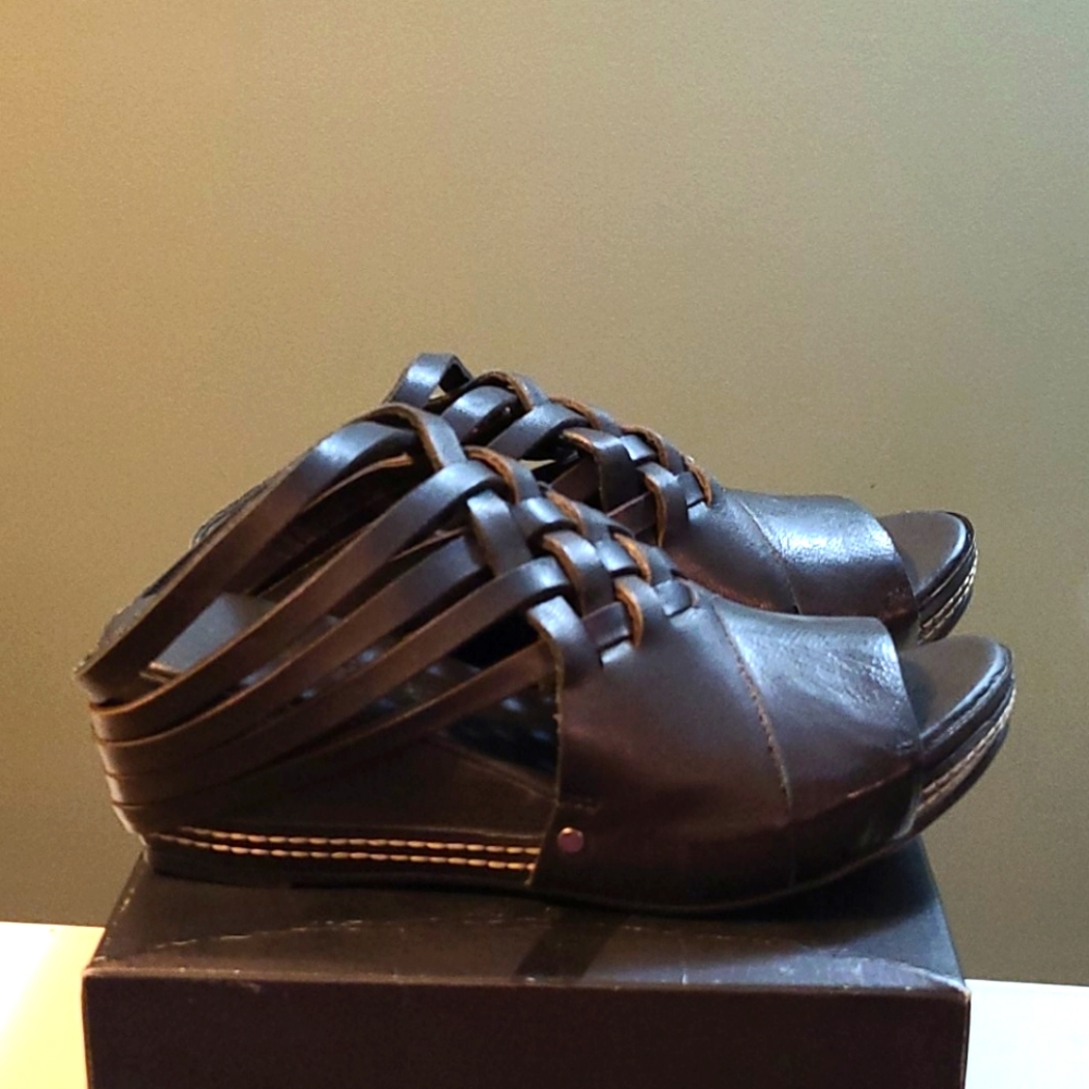 ANTELOPE 435 TAYLOR SANDALS